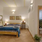 La Casetta Al Centro Di *